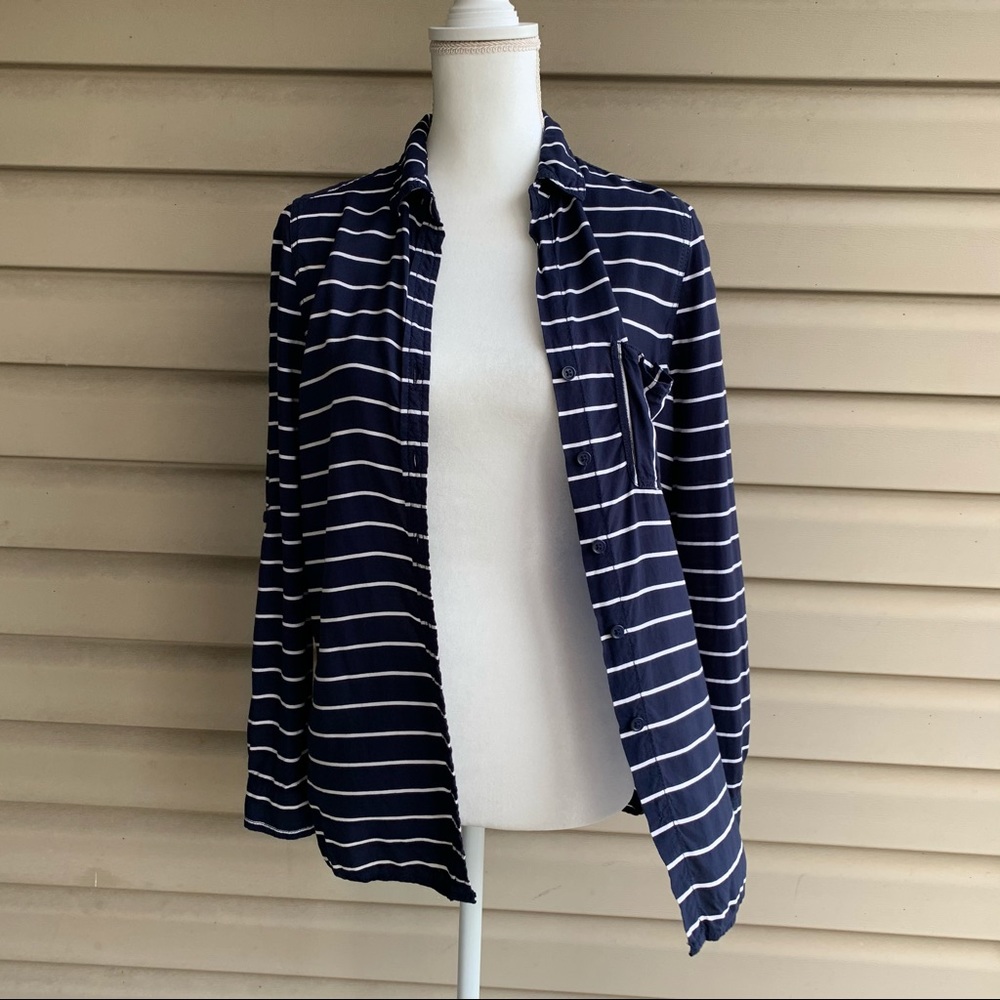 •Beachlunchlounge• Striped Tab Sleeve Blouse-SizeS - Picture 9 of 11